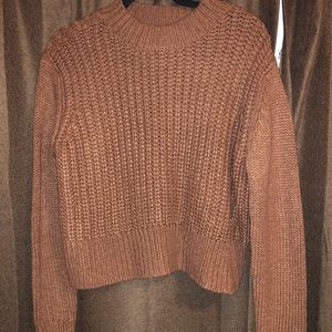 BROWN SWEATER
